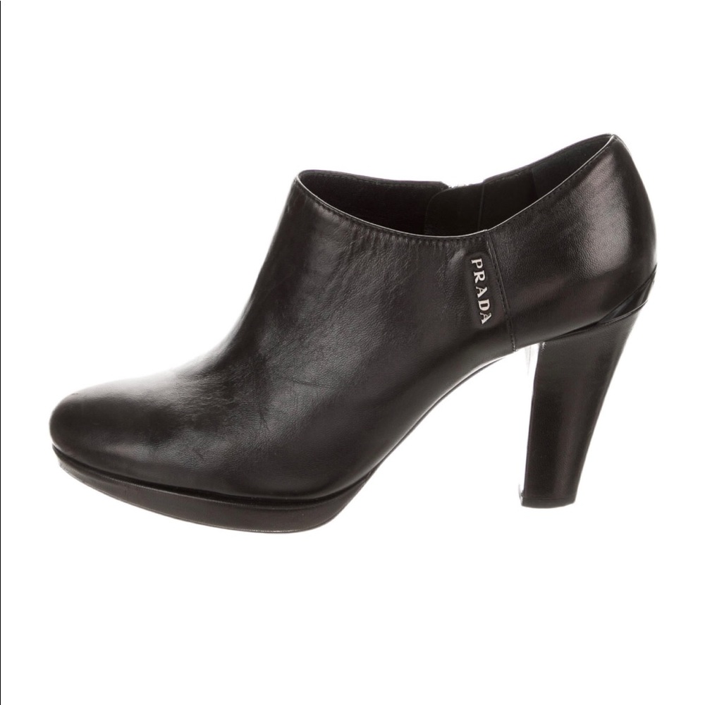 ✨PRADA Logo Black Leather Ankle Boots Booties Shoes Heels - Picture 2 of 5